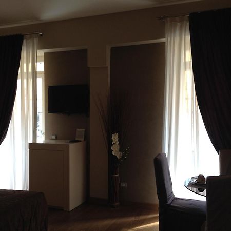 Oreste Suite Lazise Camera foto