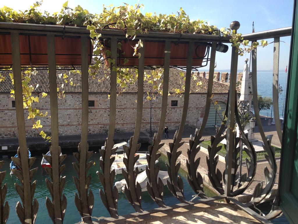 Oreste Suite Lazise Camera foto