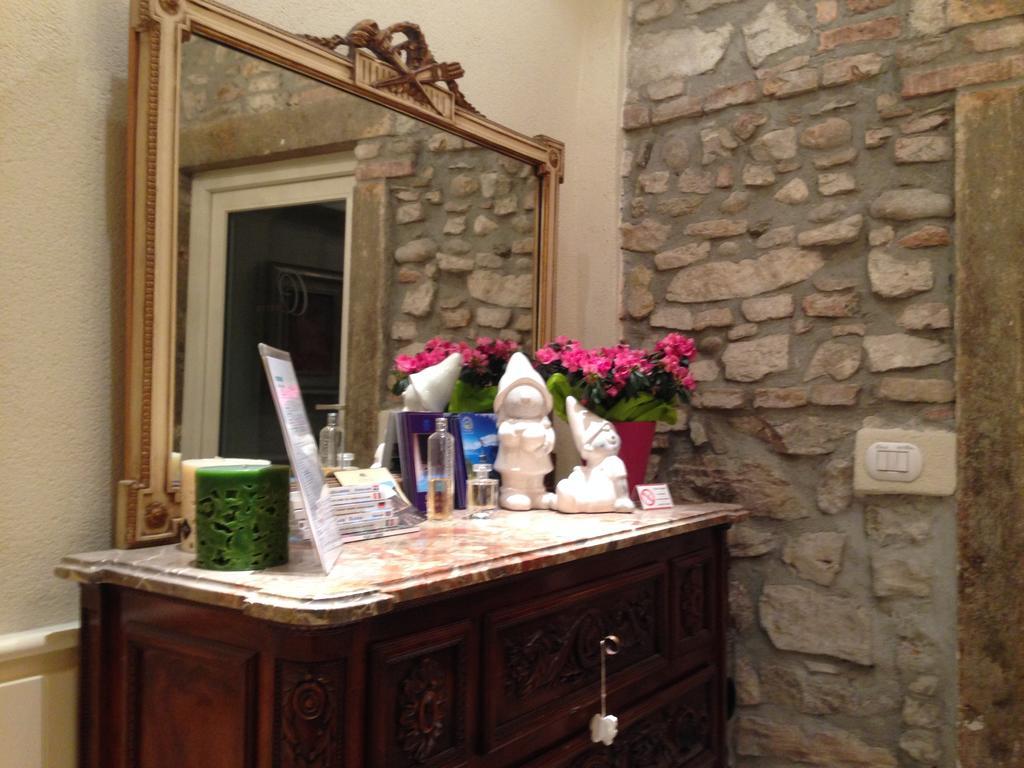 Oreste Suite Lazise Camera foto