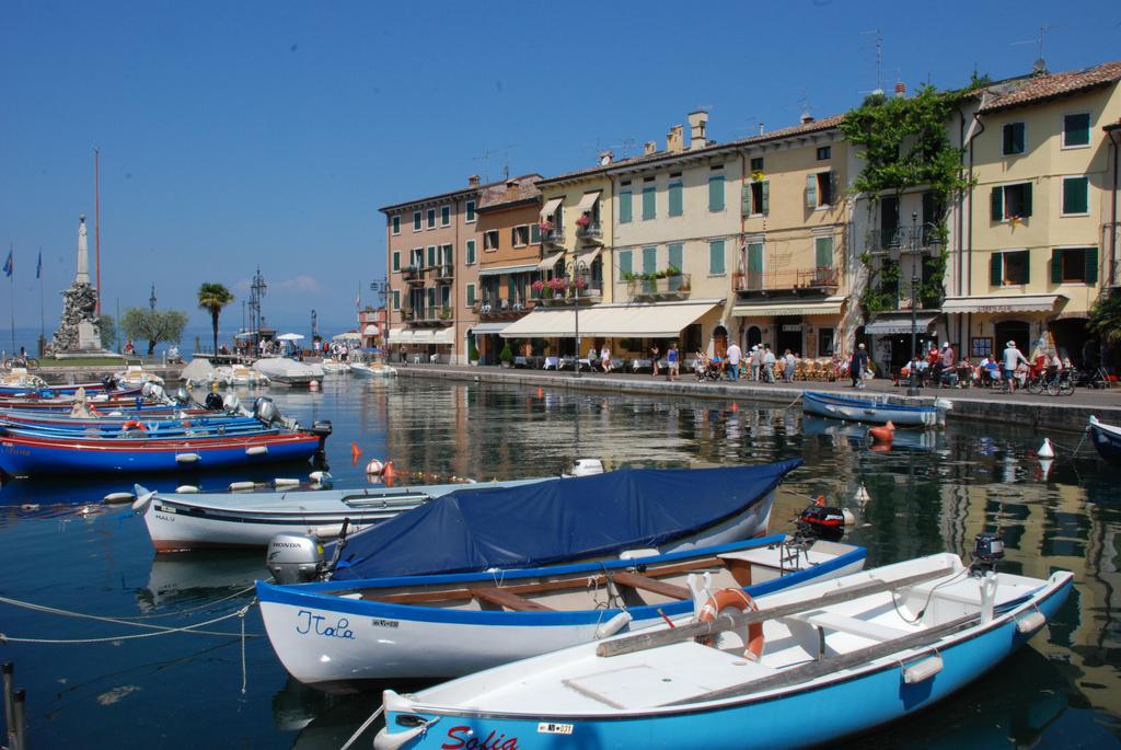 Oreste Suite Lazise Camera foto