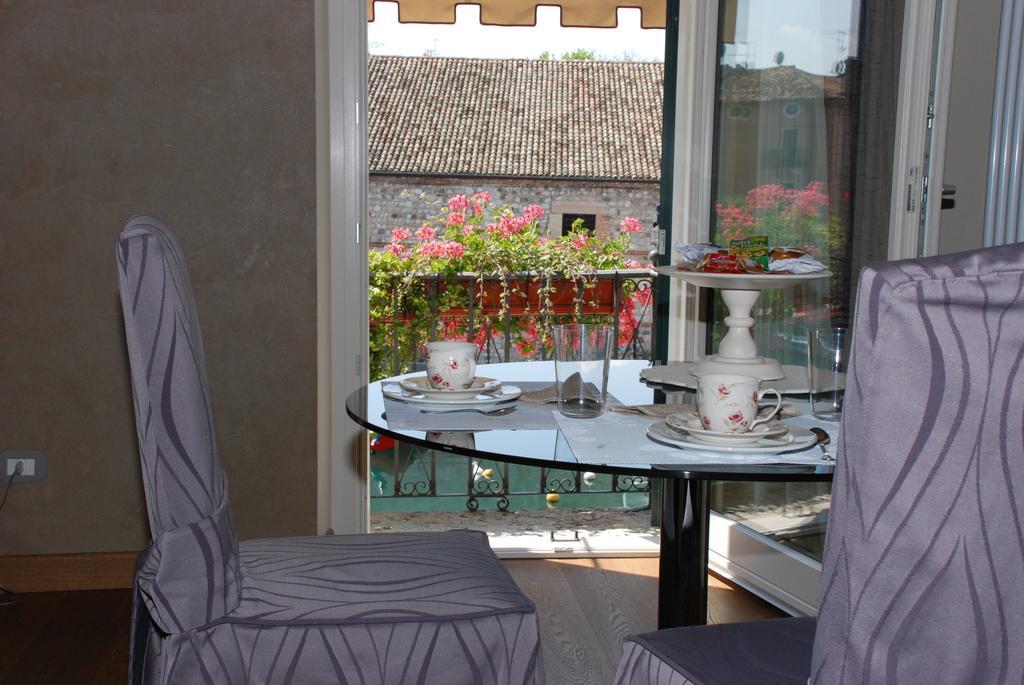 Oreste Suite Lazise Camera foto