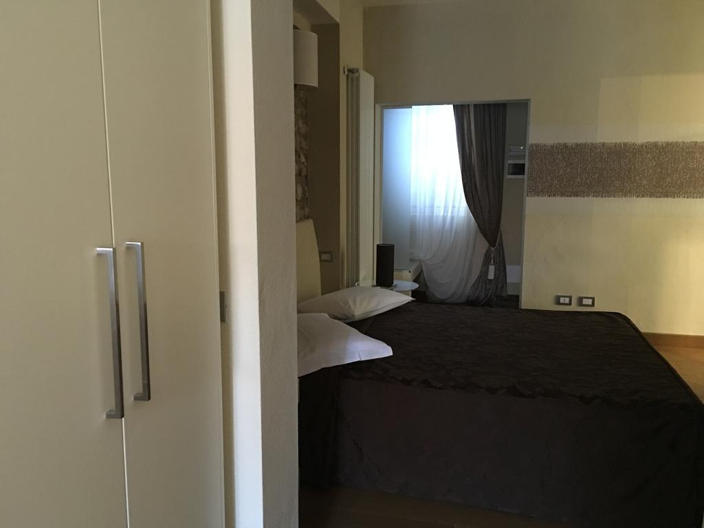 Oreste Suite Lazise Esterno foto